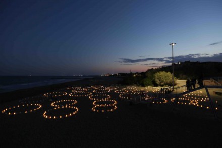 The-Human-Light-Circles-620x388