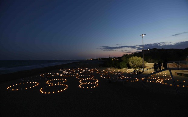 The-Human-Light-Circles-620x388